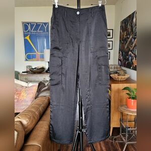 Náti Black Satin Cargo Pants